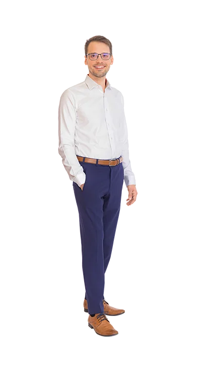 Mag. Daniel Winzer im Business Outfit