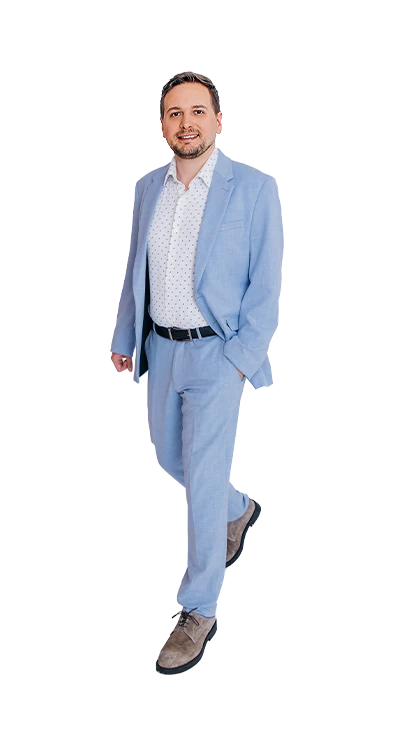 Matthias Obermeier, MSc im Business Outfit